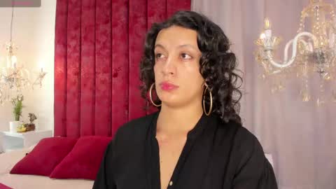 Snapshot of lacolorina_ chatting on 02/17/25, 04:53 Colorina online show from 02/17/25, 04:53
