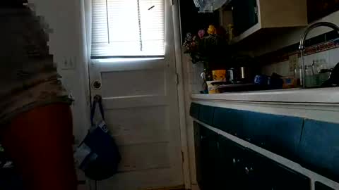 Snapshot of lacybell chatting on 02/27/25, 04:10 lacybell online show from 02/27/25, 04:10