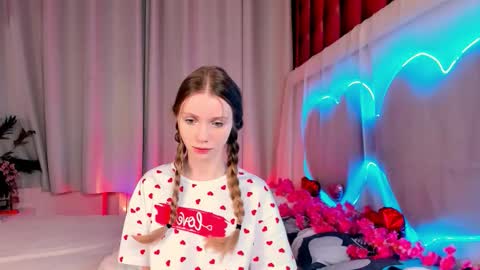 Snapshot of lada2k4 chatting on 02/25/26, 05:28 Lada online show from 02/25/26, 05:28