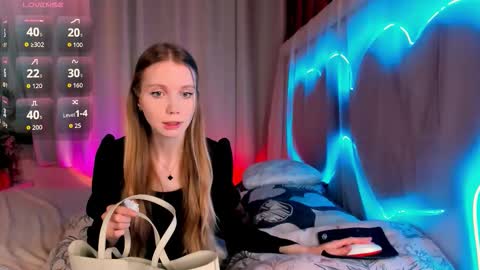 Lada online show from 03/18/26, 05:43