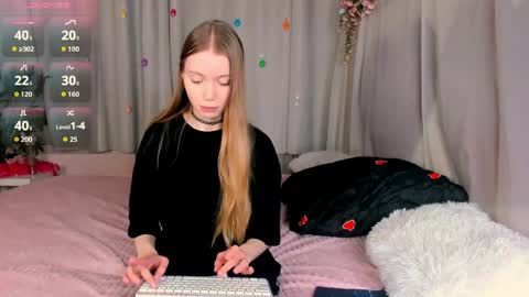 Snapshot of lada2k4 chatting on 05/13/26, 06:00 Lada online show from 05/13/26, 06:00