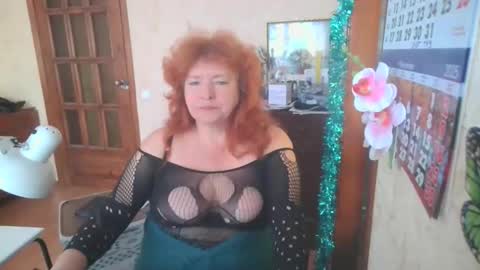 LadaMay online show from 10/03/25, 09:50