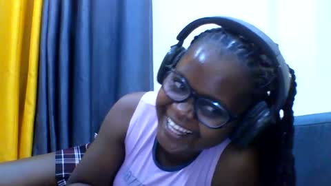 Snapshot of ladar2030 chatting on 06/20/26, 04:54 ladar2030 online show from 06/20/26, 04:54
