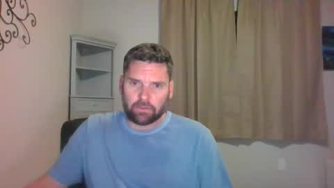 Snapshot of ladiesmandaddy chatting on 10/26/25, 05:02 Don Kedick online show from 10/26/25, 05:02