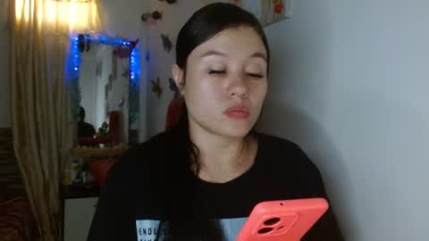 Snapshot of lady724_93 chatting on 07/05/26, 07:54 lady724_93 online show from 07/05/26, 07:54