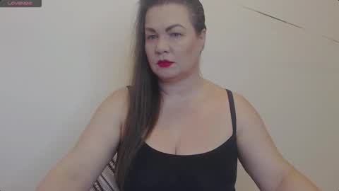 Lady Adrianna online show from 10/10/25, 09:52