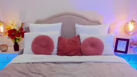 Snapshot of lady_alibi chatting on 07/13/26, 12:19 AliCooper online show from 07/13/26, 12:19
