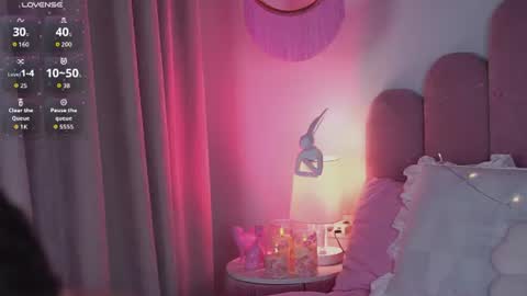 Snapshot of lady_alibi chatting on 07/28/26, 02:13 AliCooper online show from 07/28/26, 02:13