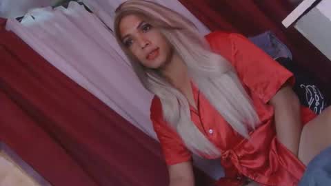 Snapshot of lady_athenax chatting on 02/18/26, 06:31 Athena online show from 02/18/26, 06:31