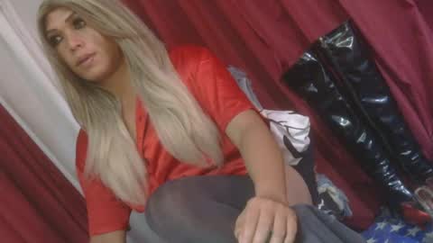 Snapshot of lady_athenax chatting on 06/04/26, 06:14 Athena online show from 06/04/26, 06:14