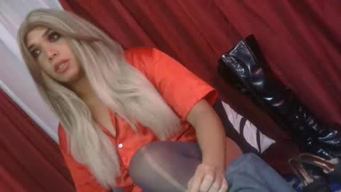 Snapshot of lady_athenax chatting on 06/08/26, 09:04 Athena online show from 06/08/26, 09:04
