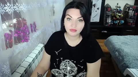 lady_boom_ online show from 01/13/25, 07:32