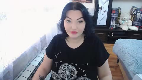 lady_boom_ online show from 02/25/25, 09:31