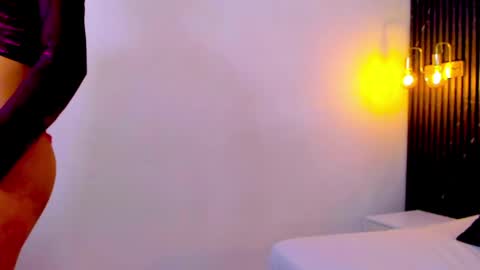 Lady  online show from 04/19/26, 06:10