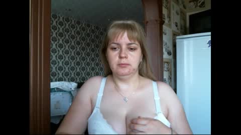 Snapshot of lady_cute_cat chatting on 09/19/25, 03:08 lady cute cat29 online show from 09/19/25, 03:08