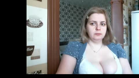 lady cute cat29 online show from 04/23/26, 02:13