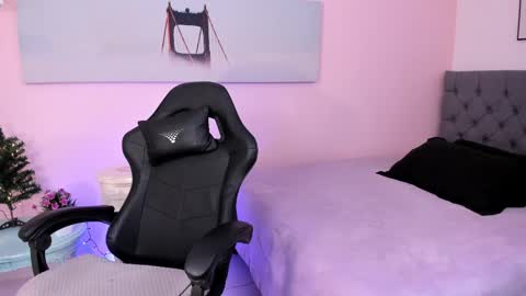 Snapshot of lady_danbury chatting on 02/21/25, 09:11 Karla - Instagram   lady karla1 online show from 02/21/25, 09:11