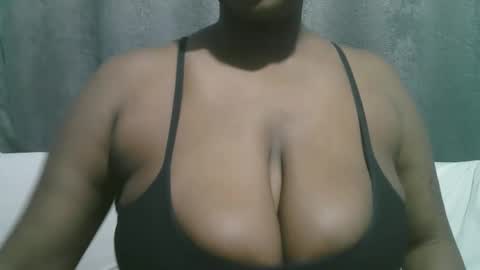 lady_dearra online show from 09/16/25, 02:12