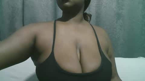 lady_dearra online show from 09/27/25, 02:27