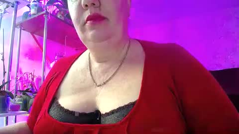 Lady Gloria online show from 02/20/25, 02:46