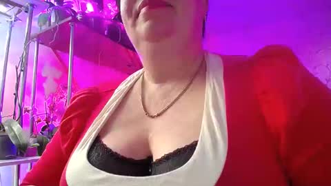 Lady Gloria online show from 03/09/25, 03:16