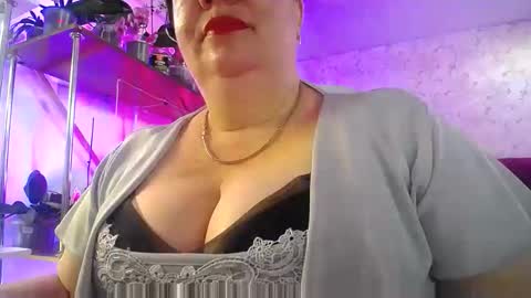 Snapshot of lady_gloria chatting on 05/06/26, 05:03 Lady Gloria online show from 05/06/26, 05:03
