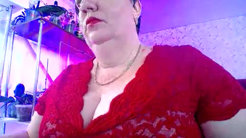 Snapshot of lady_gloria chatting on 05/25/26, 09:04 Lady Gloria online show from 05/25/26, 09:04