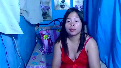 Snapshot of lady_in_bed69 chatting on 07/15/26, 12:27 lady_in_bed69 online show from 07/15/26, 12:27