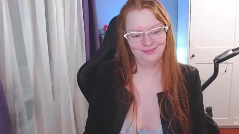 Angelika online show from 11/01/25, 03:36