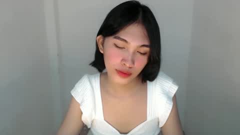 Snapshot of lady_jedyy chatting on 02/23/25, 04:35   online show from 02/23/25, 04:35