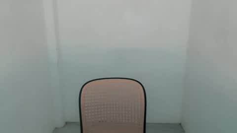 Snapshot of lady_jedyy chatting on 02/23/25, 07:38   online show from 02/23/25, 07:38