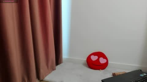 Snapshot of lady_lyanna chatting on 05/30/26, 12:02 Lady Lyanna online show from 05/30/26, 12:02