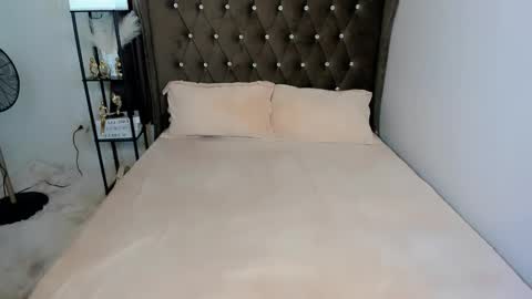 lady_moriseth online show from 03/25/26, 05:24