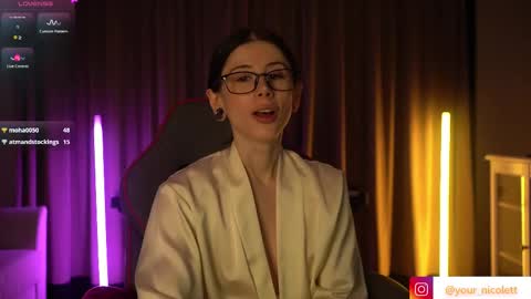 lady_nicolett online show from 12/17/25, 12:27