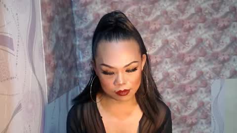 lady_shane26 online show from 06/07/26, 08:18