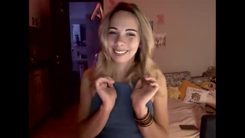 lady_smile69 online show from 10/02/25, 04:36