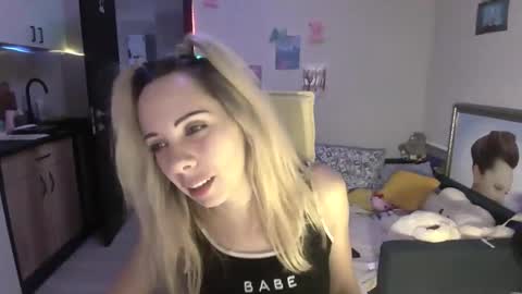 Snapshot of lady_smile69 chatting on 10/30/25, 06:41 lady_smile69 online show from 10/30/25, 06:41