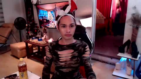 Snapshot of lady_sovereign chatting on 01/07/25, 05:01 M MMY online show from 01/07/25, 05:01