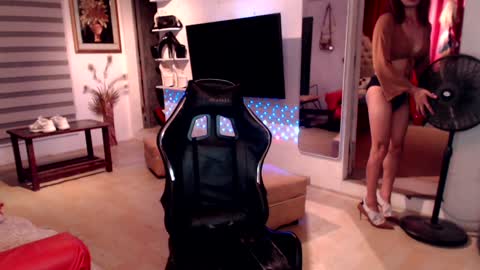 Snapshot of lady_sovereign chatting on 01/23/25, 06:03 M MMY online show from 01/23/25, 06:03