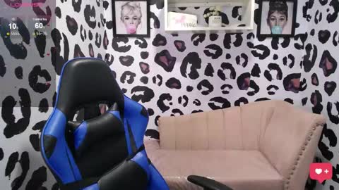 Lady Violet Bridgerton online show from 01/23/25, 08:13