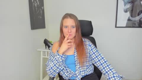Snapshot of ladyalessa chatting on 07/08/26, 05:45 ALESSA online show from 07/08/26, 05:45