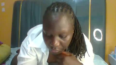 lindah32 online show from 02/27/26, 09:15