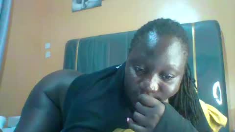 Snapshot of ladyblossoms19 chatting on 07/03/26, 11:11 lindah32 online show from 07/03/26, 11:11