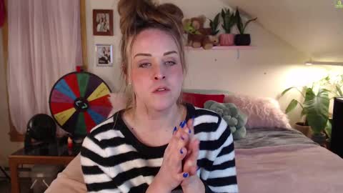 Snapshot of ladyboyhomemaker chatting on 02/14/25, 04:58 ladyboyhomemaker online show from 02/14/25, 04:58