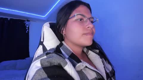 Snapshot of ladybrown_16 chatting on 01/14/25, 03:11  Lady  online show from 01/14/25, 03:11
