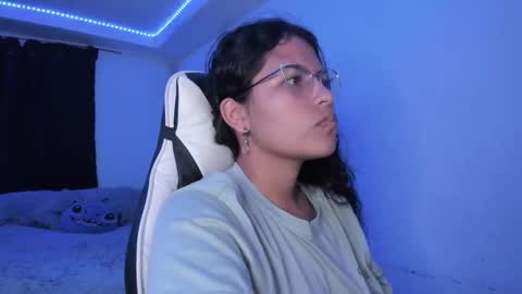 Snapshot of ladybrown_16 chatting on 02/03/25, 06:45  Lady  online show from 02/03/25, 06:45