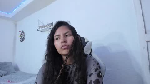 Snapshot of ladybrown_16 chatting on 02/04/25, 07:07  Lady  online show from 02/04/25, 07:07