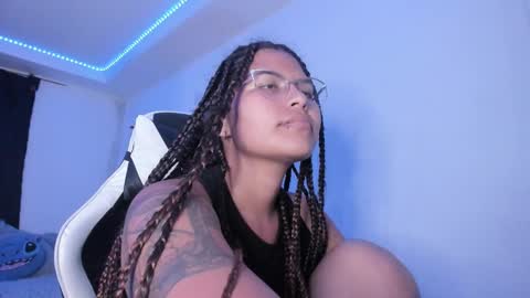 Snapshot of ladybrown_16 chatting on 02/06/25, 06:08  Lady  online show from 02/06/25, 06:08