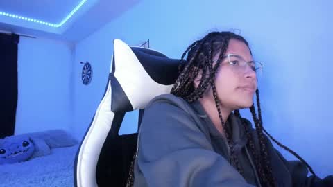 Snapshot of ladybrown_16 chatting on 02/14/25, 07:59  Lady  online show from 02/14/25, 07:59