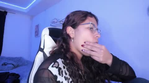  Lady  online show from 11/02/25, 03:53